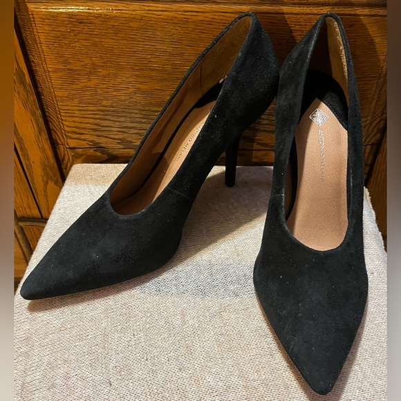 ANTONIO MELANI Shoes - Antonio Melani Black Suede Pointed Toe Stiletto Heel Pumps Made In Brazil Size 9